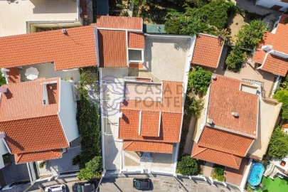 Moradia T3 para Venda em Charneca de Caparica e Sobreda