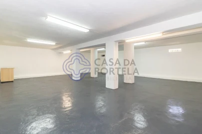 Moradia T3 para Venda em Charneca de Caparica e Sobreda
