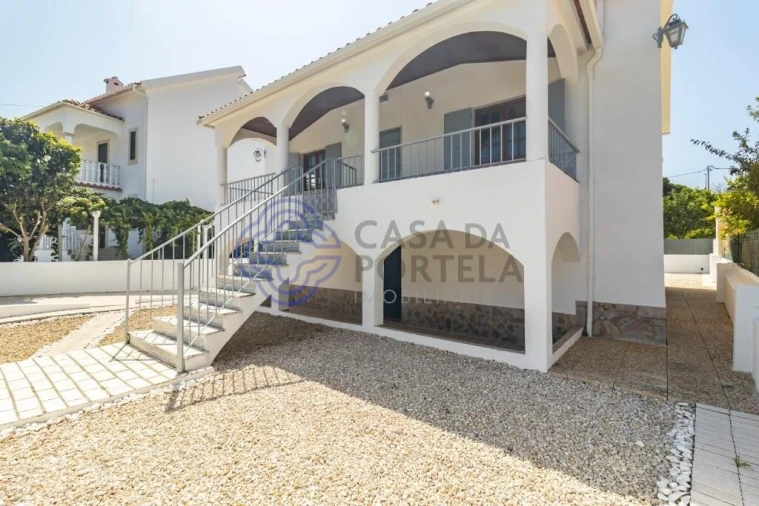 Moradia T3 para Venda em Charneca de Caparica e Sobreda Foto 34