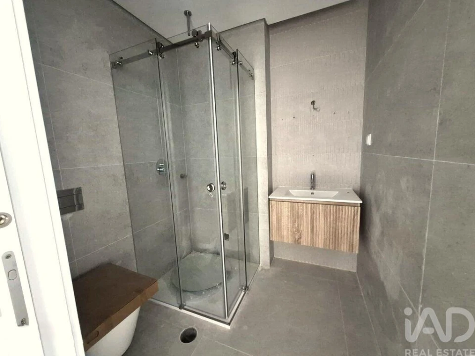 Apartamento T2 para Venda em Palmela Foto 10