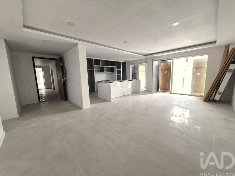 Apartamento T2 para Venda em Palmela Foto 1