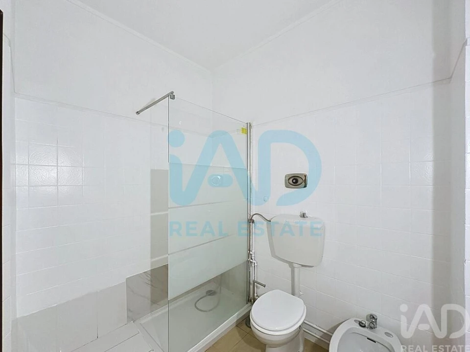 Apartamento T2 para Arrendamento em Rio Tinto Foto 13