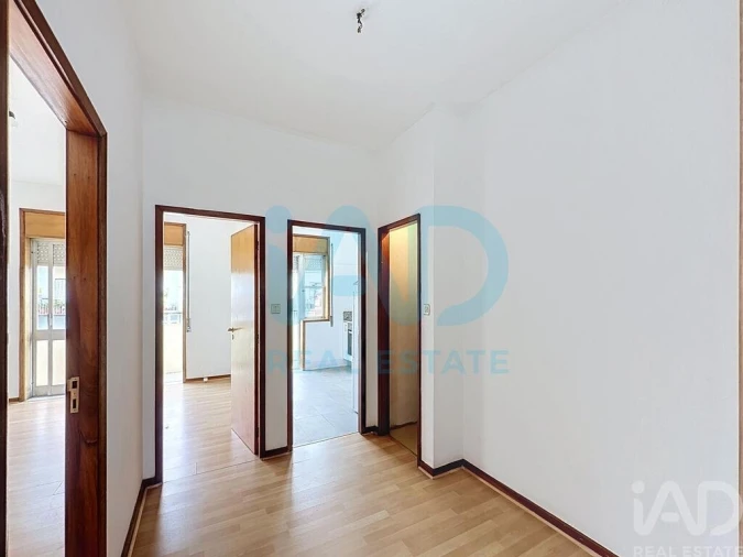 Apartamento T2 para Arrendamento em Rio Tinto Foto 10