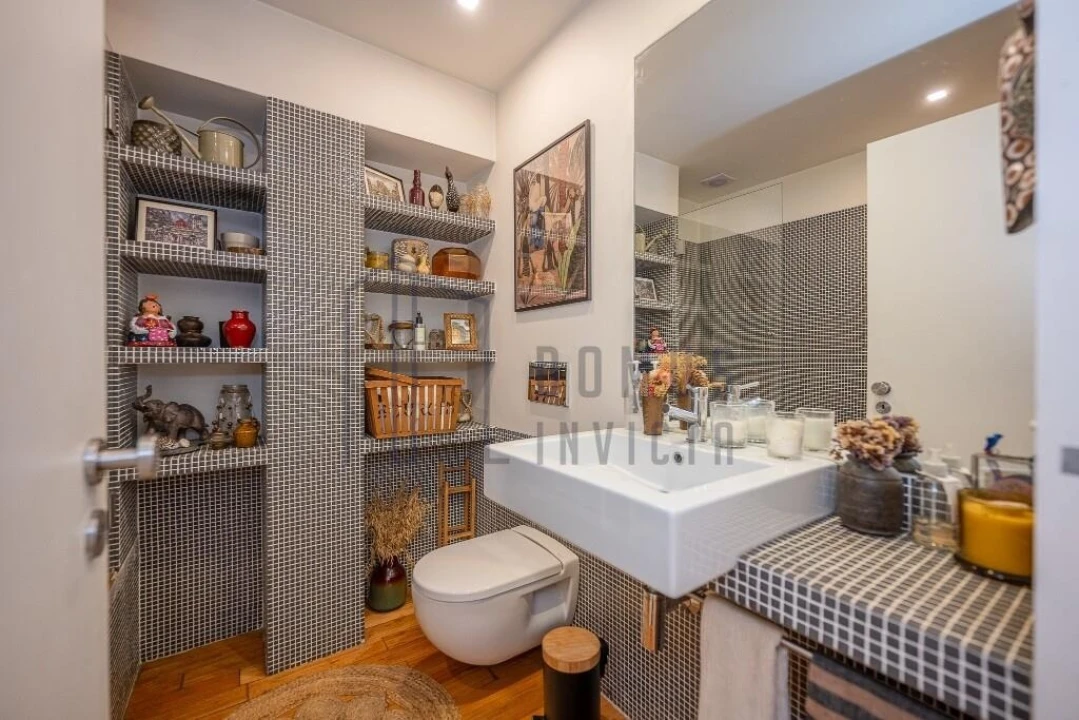 Apartamento T2 para Venda em Lordelo do Ouro e Massarelos Foto 30