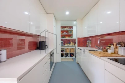 Apartamento T2 para Venda em Lordelo do Ouro e Massarelos