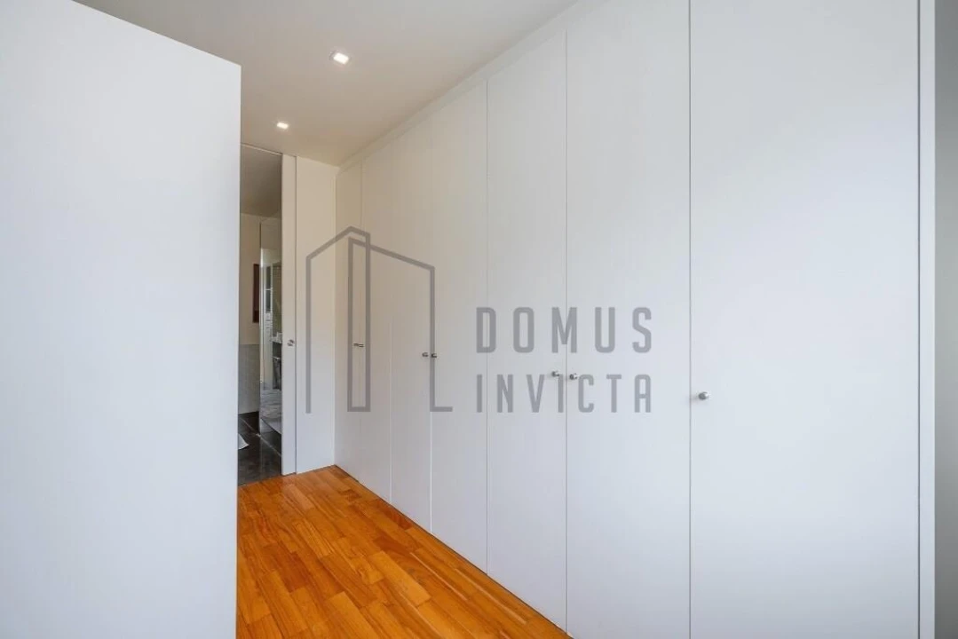 Apartamento T2 para Venda em Lordelo do Ouro e Massarelos Foto 21