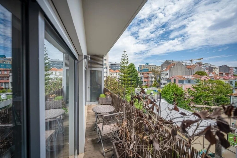 Apartamento T2 para Venda em Lordelo do Ouro e Massarelos Foto 8