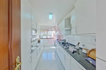 Apartamento T2 para Venda em São Domingos de Benfica
