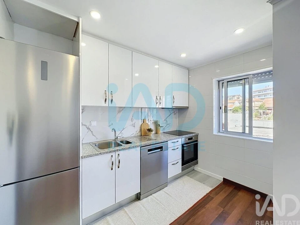 Apartamento T3 para Venda em Pedrouços Foto 3