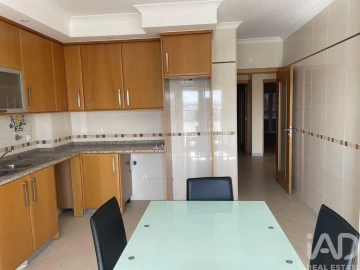 Apartamento T2 para Venda em Peniche