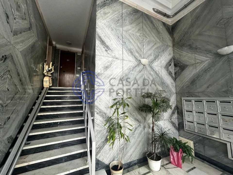 Apartamento T3 para Venda em São Domingos de Benfica Foto 16