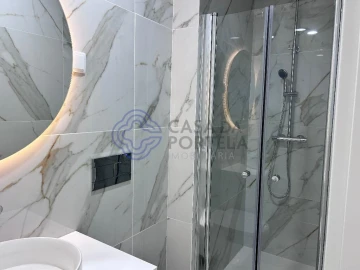 Apartamento T3 para Venda em São Domingos de Benfica