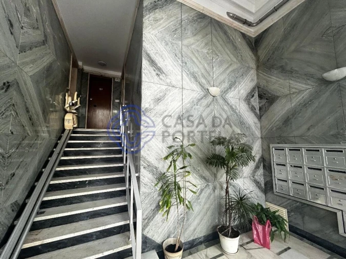 Apartamento T3 para Venda em São Domingos de Benfica Foto 16