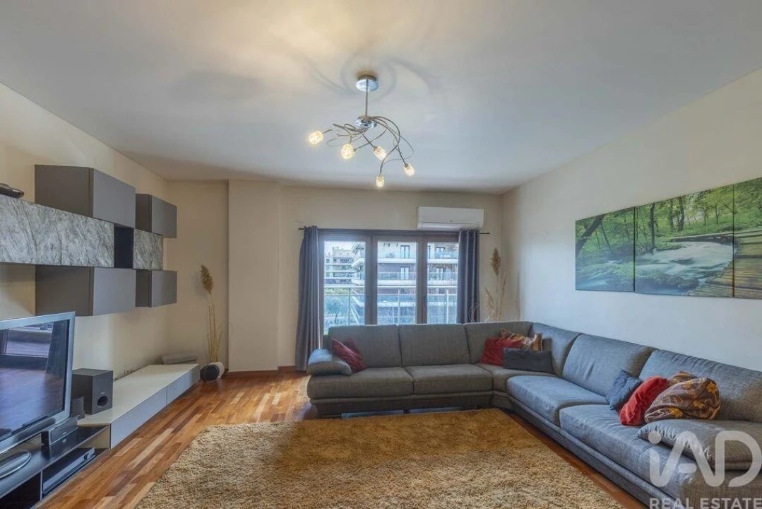 Apartamento T3 para Arrendamento em Sacavém e Prior Velho Foto 2