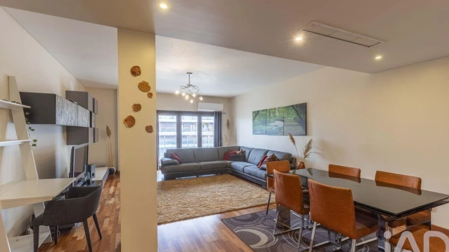 Apartamento T3 para Arrendamento em Sacavém e Prior Velho