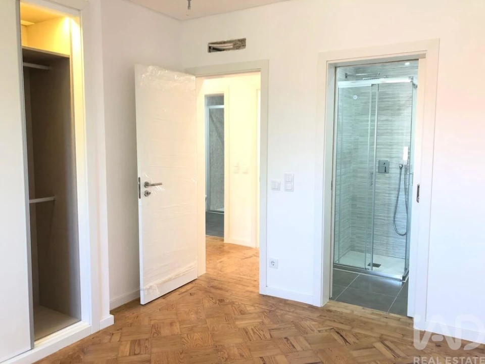 Apartamento T3 para Arrendamento em São Pedro de Tomar Foto 10