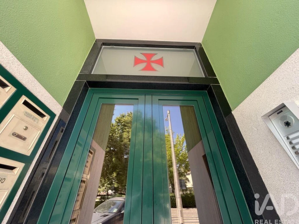 Apartamento T3 para Arrendamento em São Pedro de Tomar Foto 8