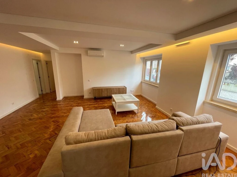 Apartamento T3 para Arrendamento em São Pedro de Tomar Foto 12
