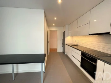 Apartamento T3 para Arrendamento em São Pedro de Tomar