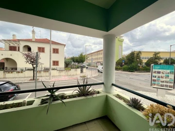Apartamento T3 para Arrendamento em São Pedro de Tomar