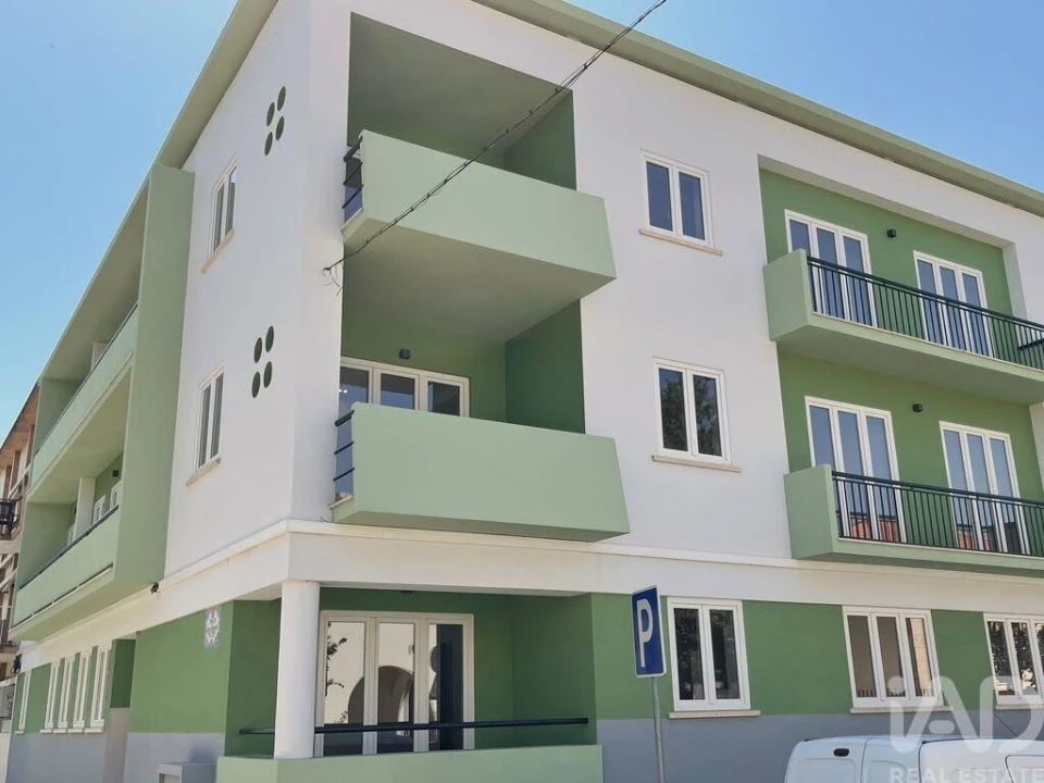 Apartamento T3 para Arrendamento em São Pedro de Tomar Foto 3