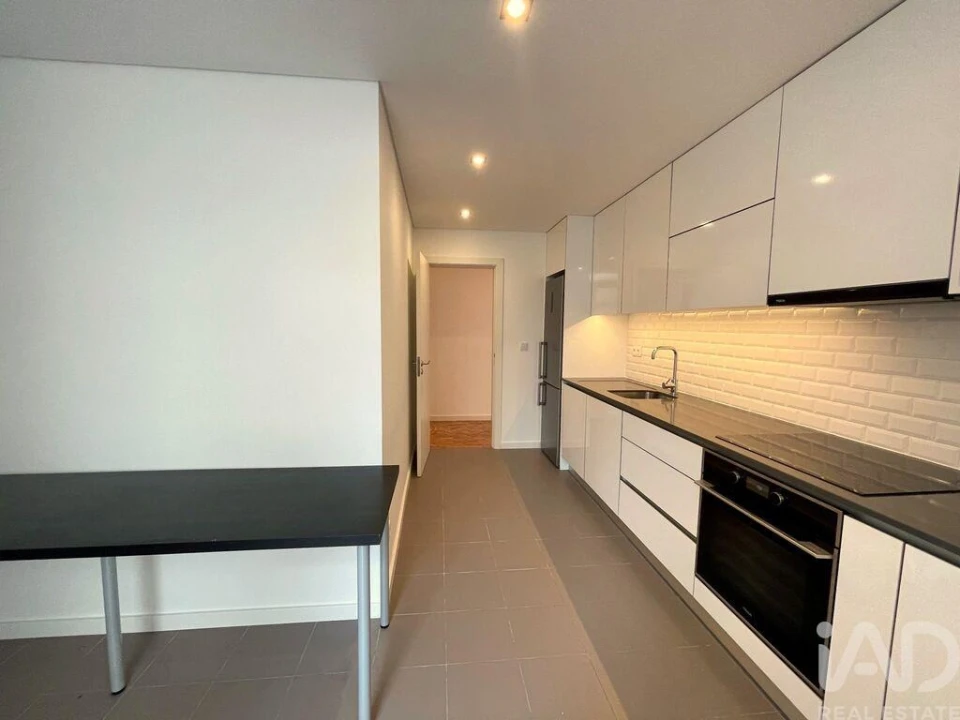 Apartamento T3 para Arrendamento em São Pedro de Tomar Foto 18