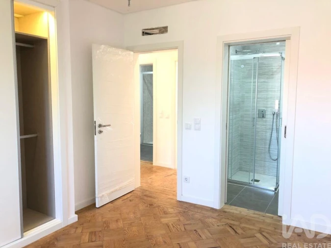 Apartamento T3 para Arrendamento em São Pedro de Tomar Foto 10