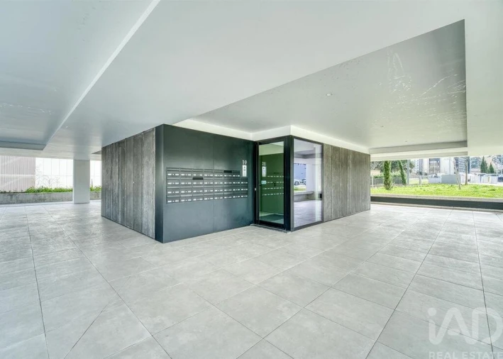 Apartamento T1 para Arrendamento em Paranhos Foto 8