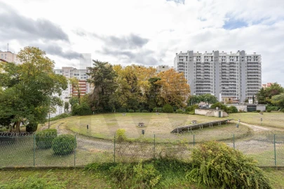 Apartamento T2 para Venda em Olivais