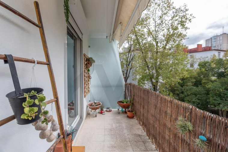 Apartamento T2 para Venda em Olivais Foto 40