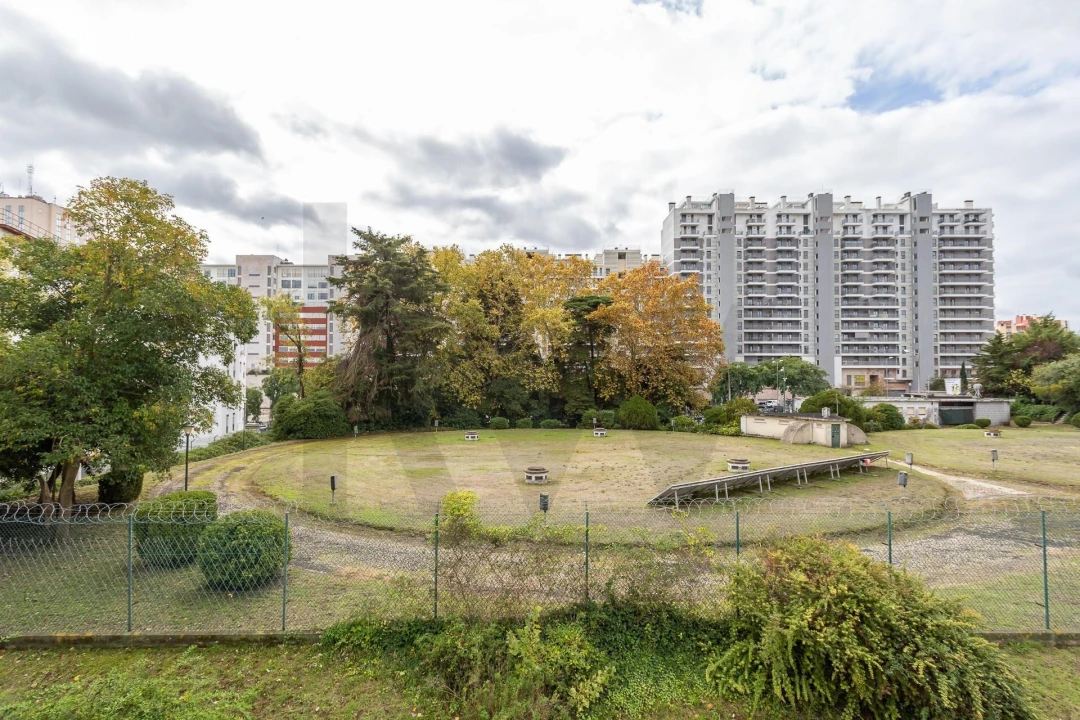 Apartamento T2 para Venda em Olivais Foto 41