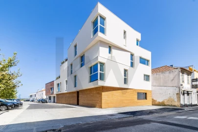 Apartamento T3 para Venda em Requeixo, Nossa Senhora de Fátima e Nariz