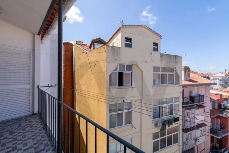 Apartamento T3 para Arrendamento em Penha de França Foto 18