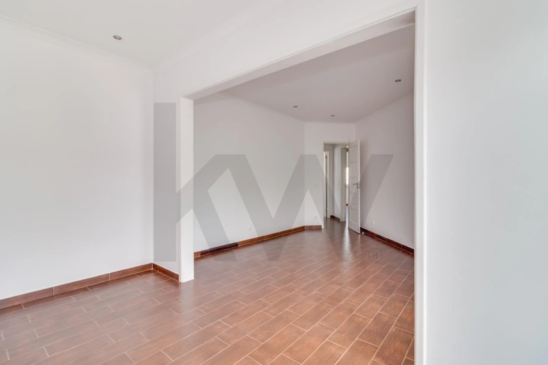 Apartamento T3 para Venda em São Domingos de Benfica Foto 7