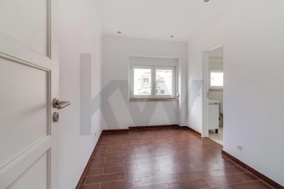 Apartamento T3 para Venda em São Domingos de Benfica