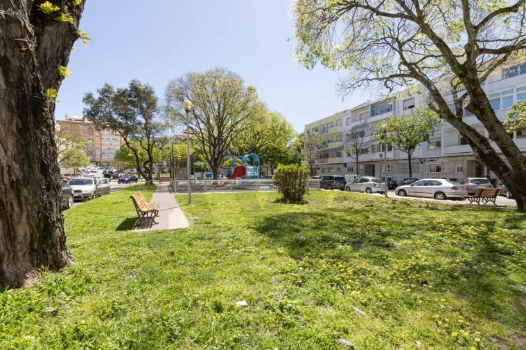 Apartamento T3 para Venda em São Domingos de Benfica Foto 26