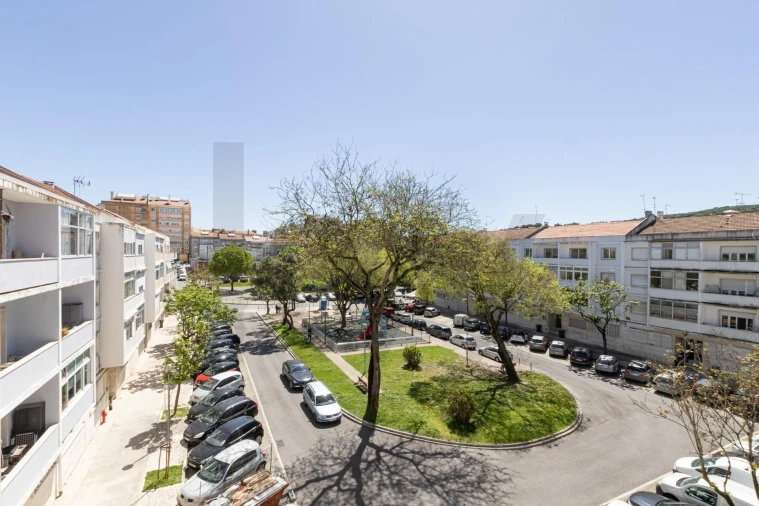 Apartamento T3 para Venda em São Domingos de Benfica Foto 5