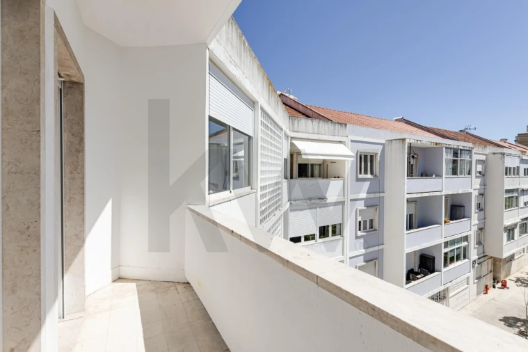 Apartamento T3 para Venda em São Domingos de Benfica Foto 6