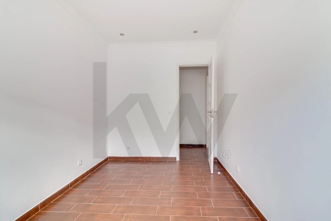 Apartamento T3 para Venda em São Domingos de Benfica Foto 19