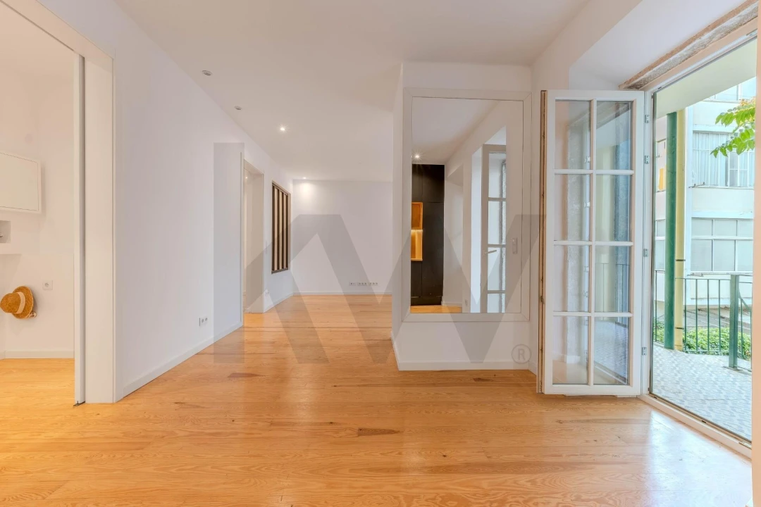 Apartamento T2 para Venda em São Vicente Foto 5