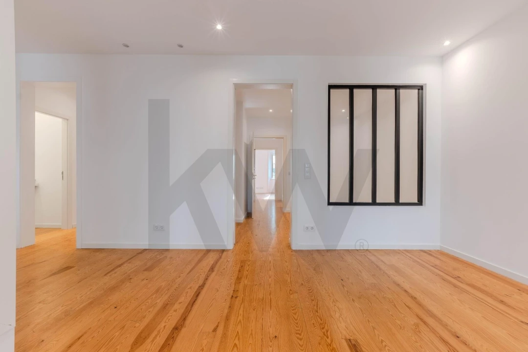 Apartamento T2 para Venda em São Vicente Foto 6