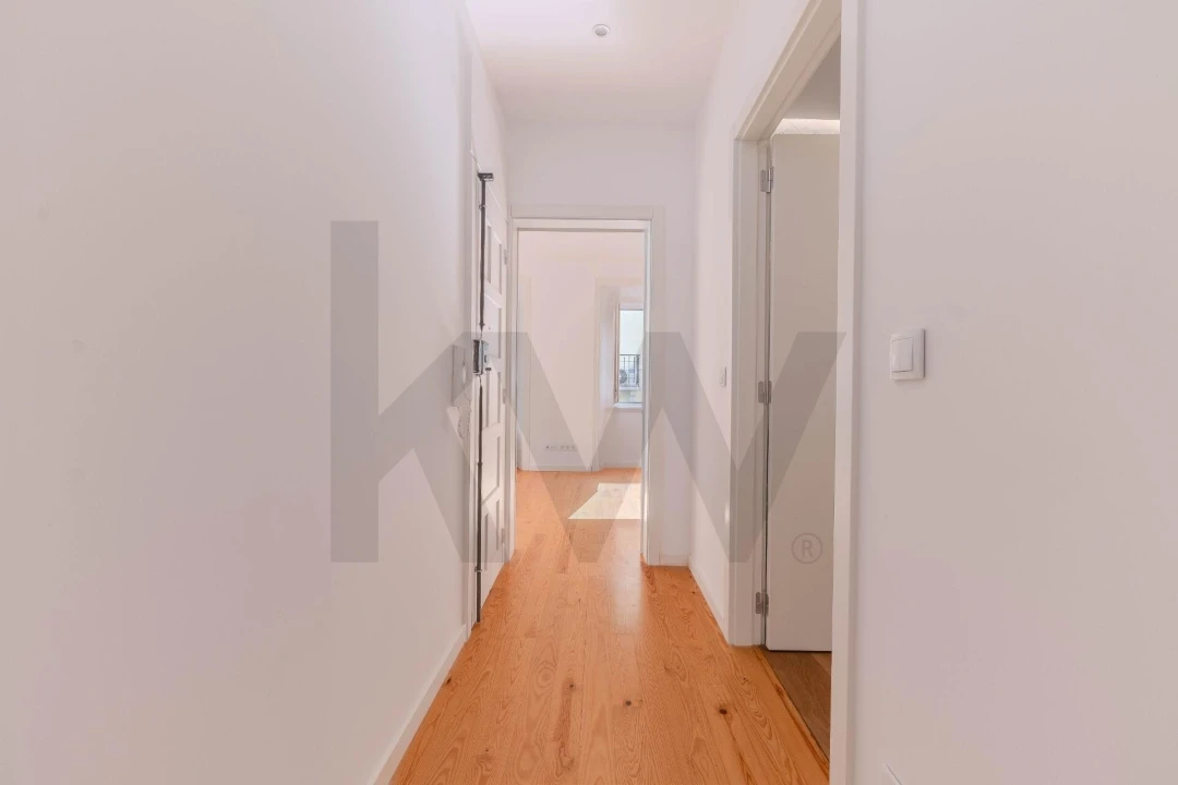 Apartamento T2 para Venda em São Vicente Foto 8