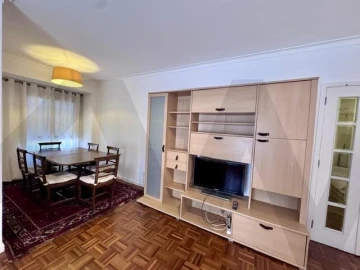 Apartamento T3 para Arrendamento em Lumiar