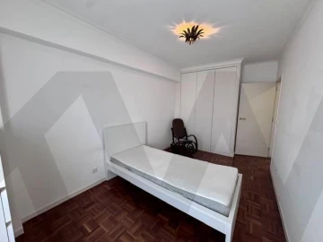 Apartamento T3 para Arrendamento em Lumiar