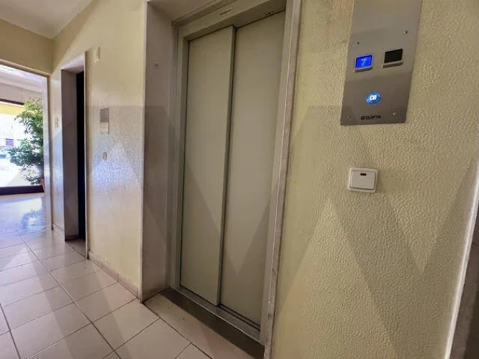 Apartamento T3 para Arrendamento em Lumiar Foto 8