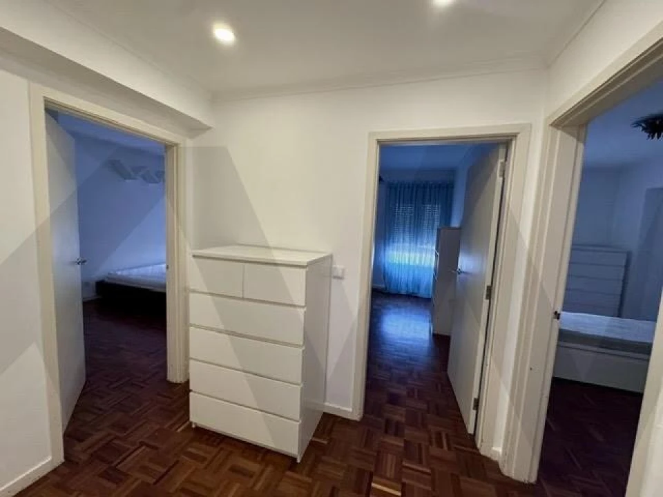 Apartamento T3 para Arrendamento em Lumiar Foto 31