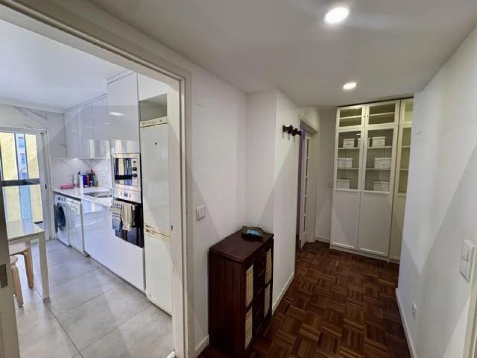 Apartamento T3 para Arrendamento em Lumiar Foto 14