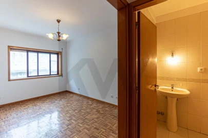 Apartamento T2 para Venda em Mafamude e Vilar do Paraíso