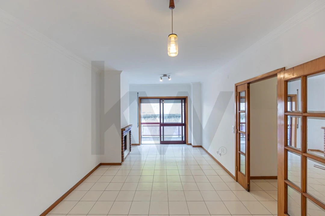 Apartamento T2 para Venda em Mafamude e Vilar do Paraíso Foto 1