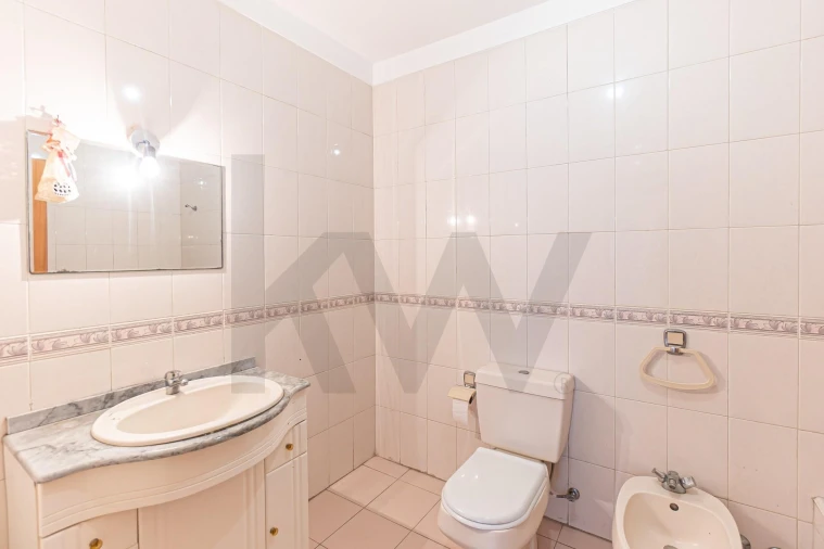 Apartamento T2 para Venda em Mafamude e Vilar do Paraíso Foto 11